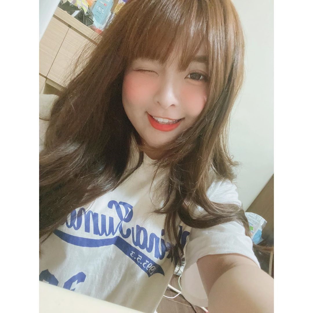 【彩衝光】